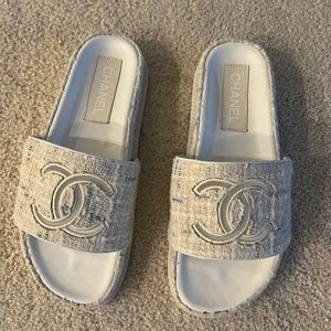 CHANEL, Shoes, Chanel Slides 4 Fits 4